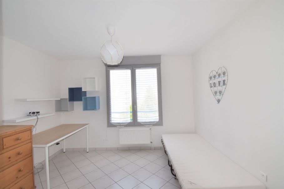 Location meublée appartement 2 pièces 20 m² à Lyon 8ème (69008), 637 €