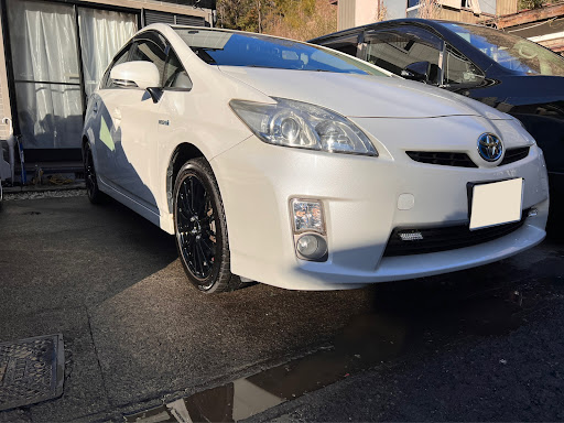 プリウス Zvw30の週末洗車 パールホワイト パールが輝いてる 艶々ボディ すべすべボディーに関するカスタム メンテナンスの投稿画像 車 のカスタム情報はcartune
