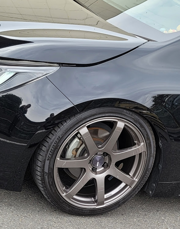 カローラスポーツのハチミツ🍯号・車高調整・オフ会・秘密基地に関するカスタム事例の投稿画像4枚目