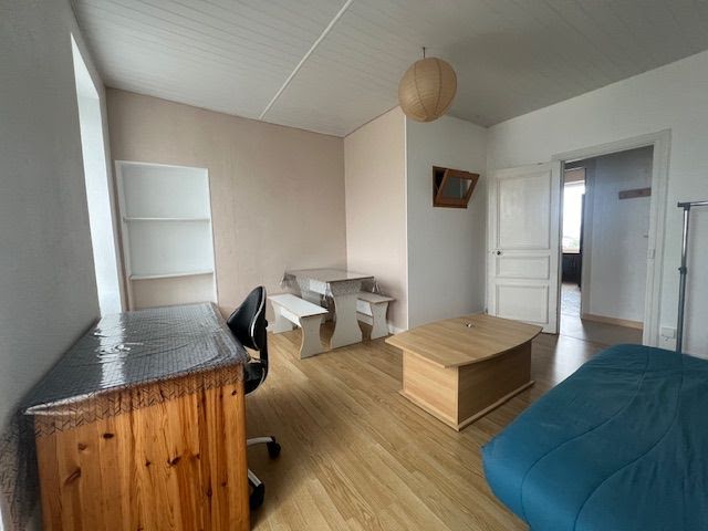 Location meublée appartement 2 pièces 36 m² à Brest (29200), 570 €