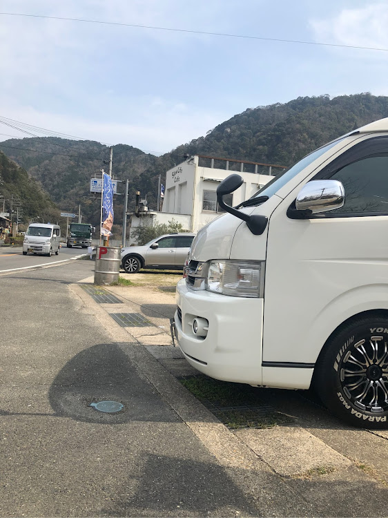 ハイエースワゴンのドライブ・ハイエースワゴンに関するカスタム事例の投稿画像1枚目