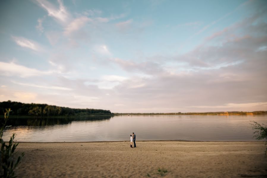 Fotógrafo de casamento Alex Kupchykhin (rado). Foto de 18 de janeiro 2015