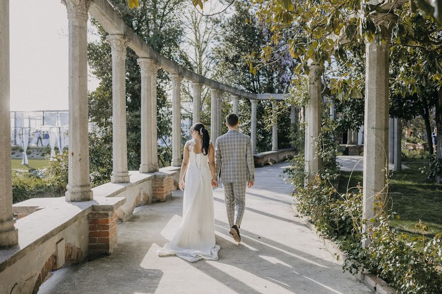 Fotografo di matrimoni Paola Licciardi (paolalicciardi). Foto del 7 maggio 2023