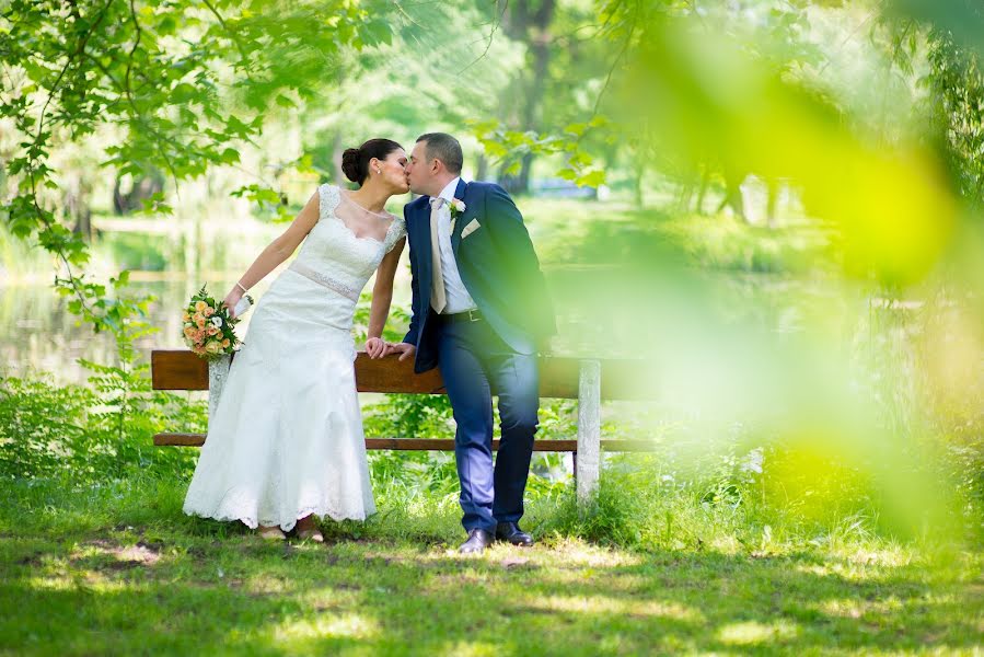 Fotógrafo de casamento Bettina Gunics (gunicsbettina). Foto de 7 de julho 2016