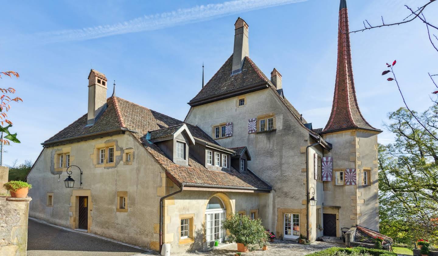 House with garden and terrace Neuchâtel