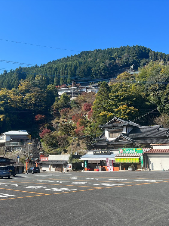 ノート オーラのFE13オーラ・紅葉・👍️いいね&コメント&フォローありがとうございます。😄😄・大分県玖珠町・天瀬高塚IC側の代太郎そばに関するカスタム事例の投稿画像13枚目