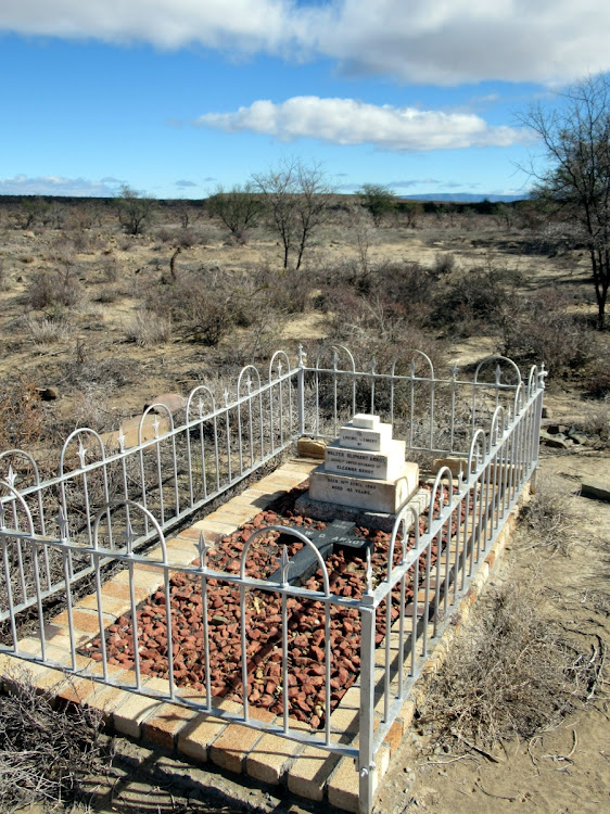 The ‘Englishman’s grave’ on the eastern approaches to the town