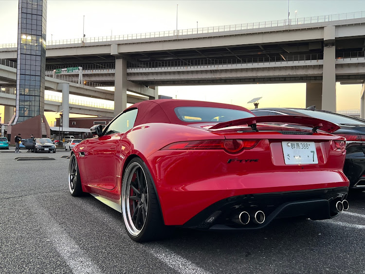 Fタイプ コンバーチブルの大黒PA・#Jaguar・JAGUAR  F-TYPE・Ftype・Fタイプコンバーチブルに関するカスタム事例の投稿画像4枚目