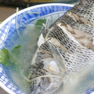 以馬內利鮮魚湯