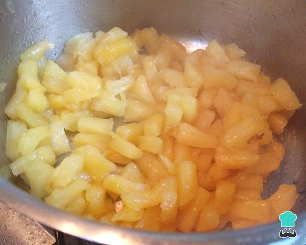Receita de Geladinho Gourmet de Abacaxi - Passo 1