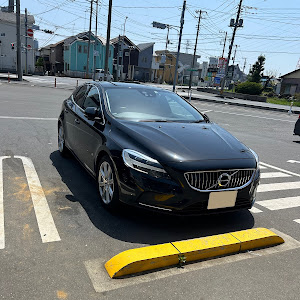 V40 D4