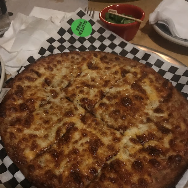 GF White pizza