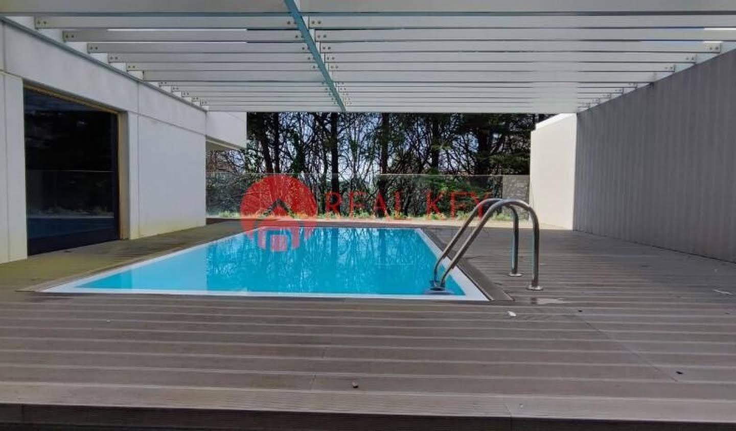 Apartment with terrace and pool Porto