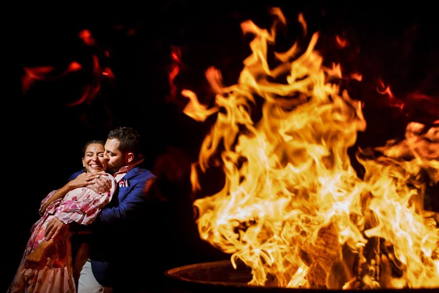 Fotógrafo de casamento Ufuk Sarışen (ufuksarisen). Foto de 25 de fevereiro 2021