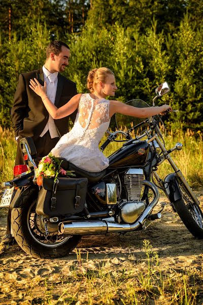 Fotografo di matrimoni Bartosz Lewinski (lewinski). Foto del 14 settembre 2015