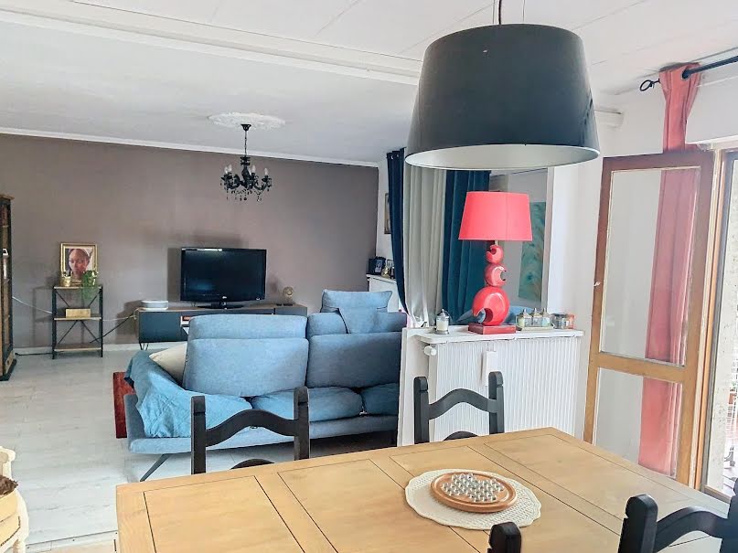 Vente appartement 4 pièces 90 m² à Nimes (30000), 149 000 €