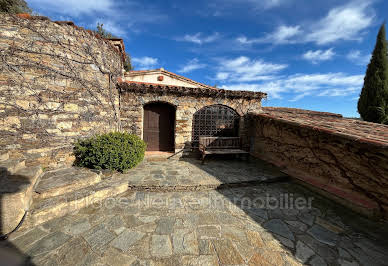 House with pool and terrace 8