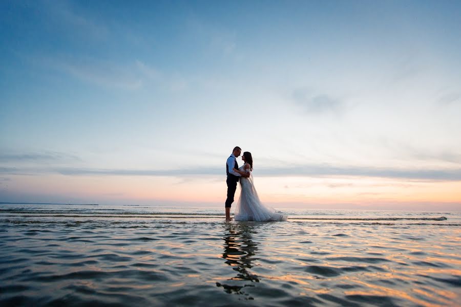 Fotógrafo de casamento Yuliya Reznichenko (manila). Foto de 20 de agosto 2019