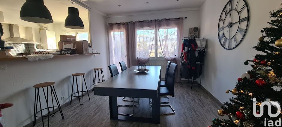 Vente appartement 5 pièces 96 m² à Saint-Etienne (42000), 119 000 €