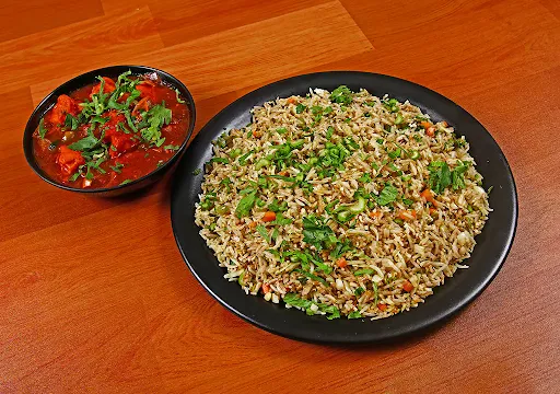 Fried Rice With Paneer Chilli