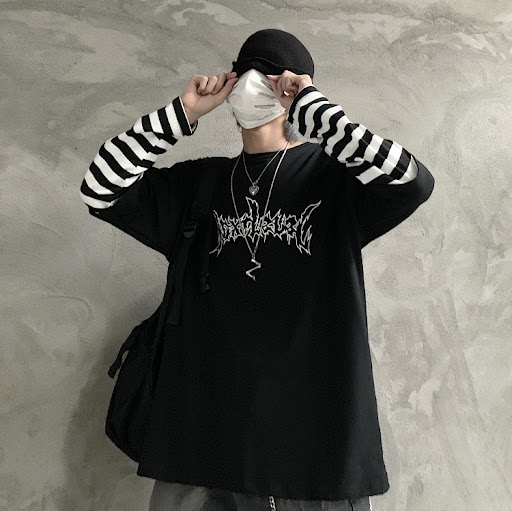 Title 8, Fake two-piece striped stitching long sleeve
