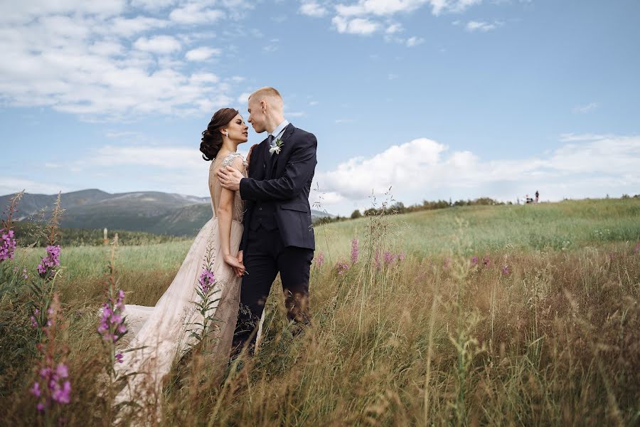 Wedding photographer Artem Smirnov (artyomsmirnov). Photo of 21 August 2019