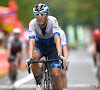 📷 Na de zware val in de Ster van Bessèges: Dylan Teuns gehecht aan kin, renner van Alpecin-Deceuninck is de redder van dienst