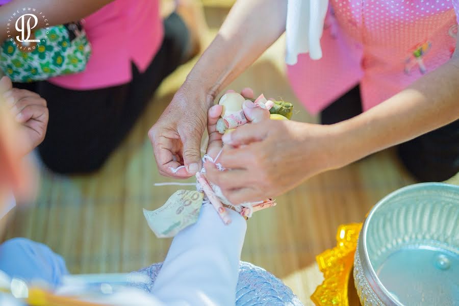 Fotografo di matrimoni Kanavit Phomarat (plantsintime). Foto del 8 settembre 2020