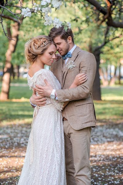 Jurufoto perkahwinan Galina Mescheryakova (photowedding). Foto pada 23 Julai 2017