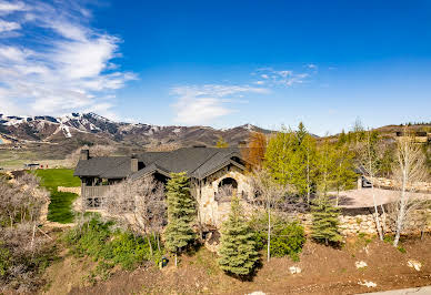 Maison avec terrasse 1