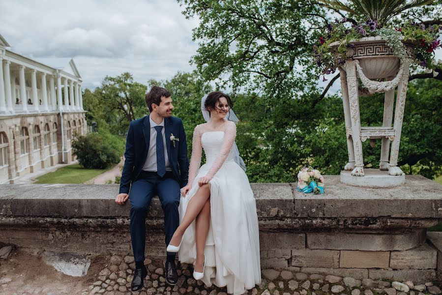 Fotógrafo de casamento Valeriya Yarchuk (valeriyarsmile). Foto de 5 de outubro 2019