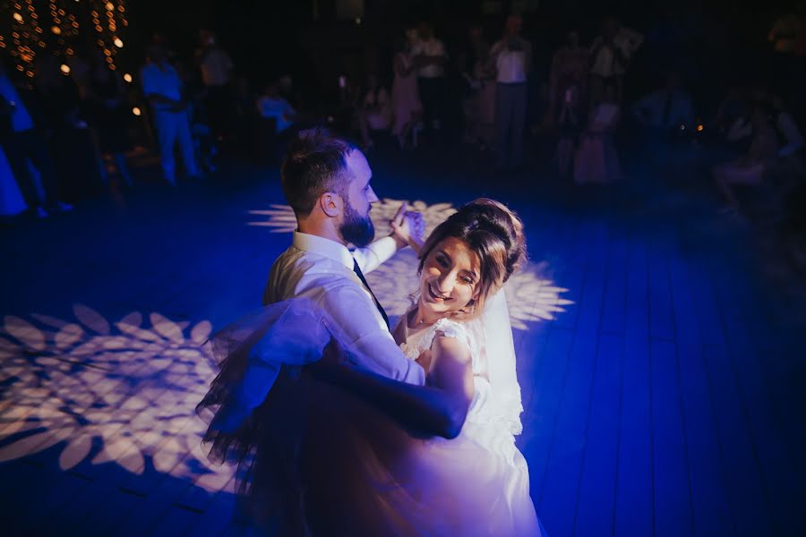 Fotografo di matrimoni Nikolay Chebotar (cebotari). Foto del 10 aprile 2019