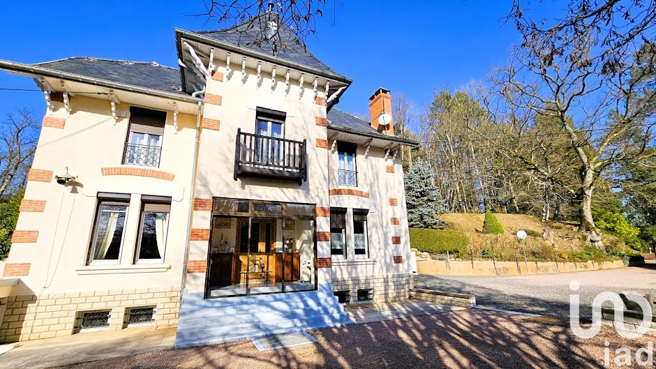 Vente propriété 8 pièces 223 m² à Broye (71190), 440 000 €