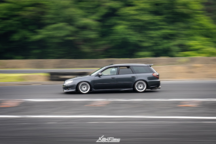 レガシィツーリングワゴンのbp5・RPF1・ENKEI・レガシィツーリングワゴン・Lowstarsに関するカスタム事例の投稿画像2枚目