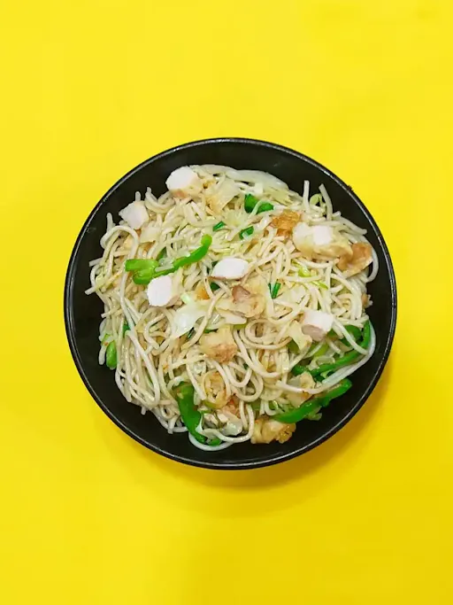 Chicken Hong Kong Noodles