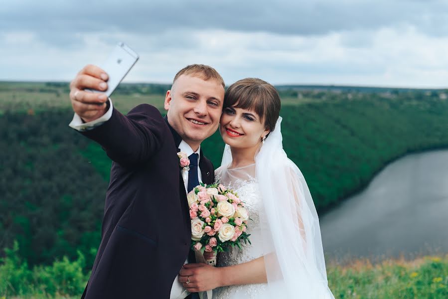 Fotógrafo de casamento Yaroslav Galan (yaroslavgalan). Foto de 16 de maio 2017