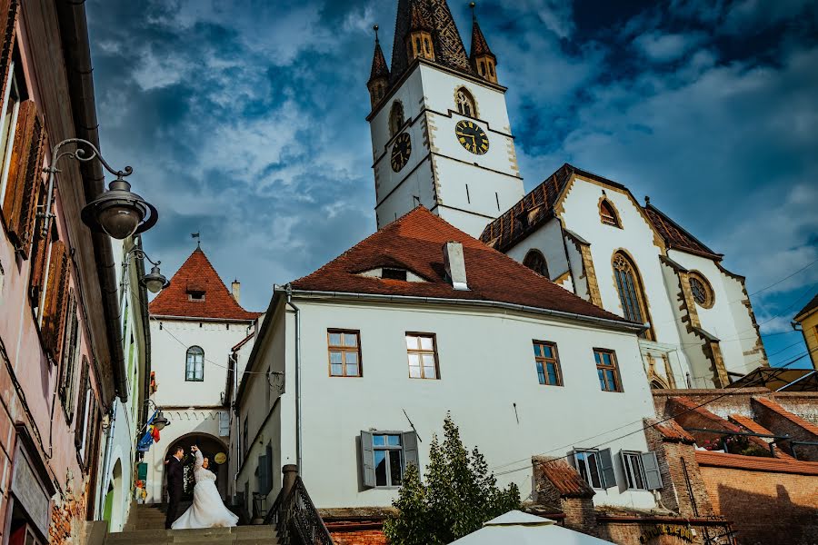 Wedding photographer Juhos Eduard (juhoseduard). Photo of 17 October 2022