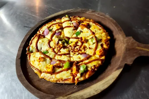 Tandoori Paneer Pizza