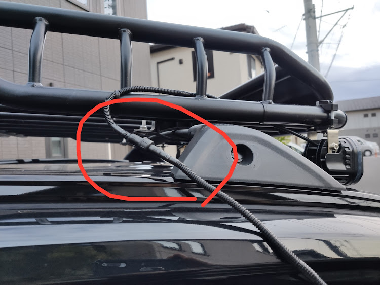 RAV4のrav4 adventure・ワークライト・素人配線・完全見た目用に関するカスタム事例の投稿画像4枚目