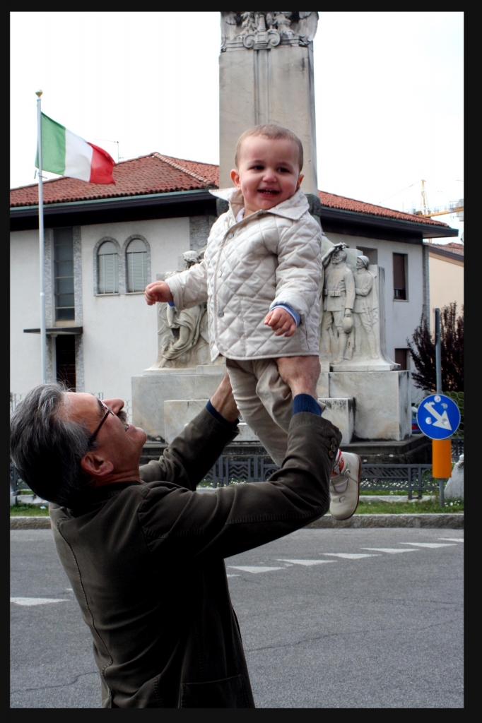 Lui e il suo nonno... di Alessandra Savi