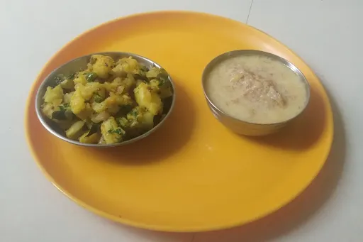 Kheer And Batata Bhaji