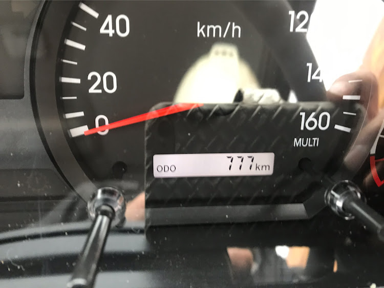 nao-p さんが投稿した広域走航隊アルカディア・お仕事車❗・777・不思議な空の色に関するカスタム事例の投稿画像1枚目