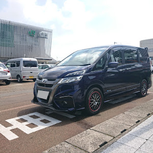 セレナ C27型