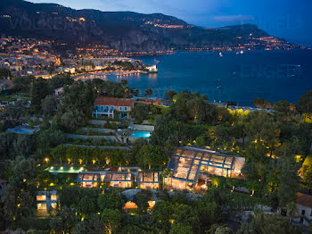 villa à Saint-Jean-Cap-Ferrat (06)