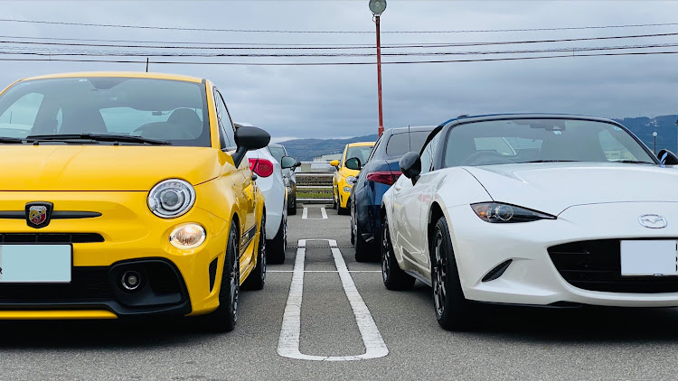 595の納車しました。・アバルト595コンペティツィオーネに関するカスタム事例の投稿画像4枚目