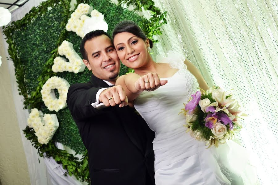 Fotógrafo de casamento Osnaldo Salas (osnaldosalas). Foto de 15 de outubro 2018