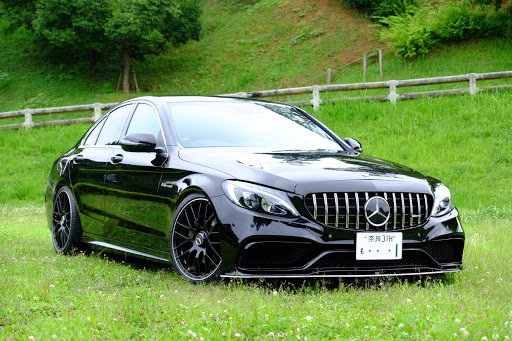 ベンツの新車と中古車の値段は ベンツの価格をクラス別に徹底比較 Cartuneマガジン