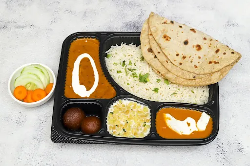 Jain Shahi Paneer With Dal Makhani Thali