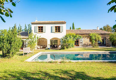 Maison avec piscine et terrasse 2