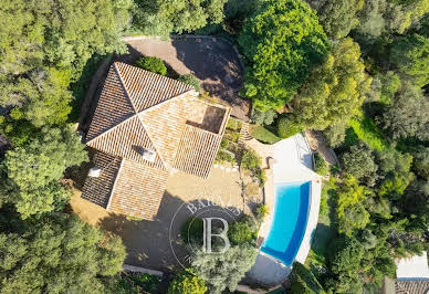 Villa with pool and terrace 14